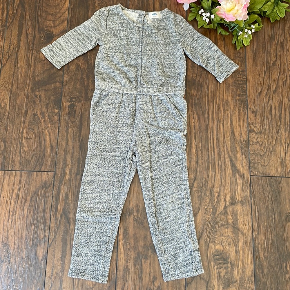 Girls jumpsuit size 5